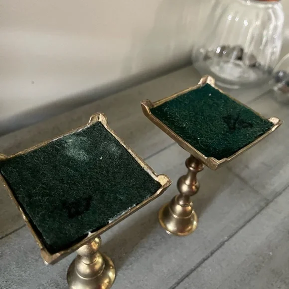 (2) Vintage Solid Brass Candlestick Holders - Picture 5 of 6